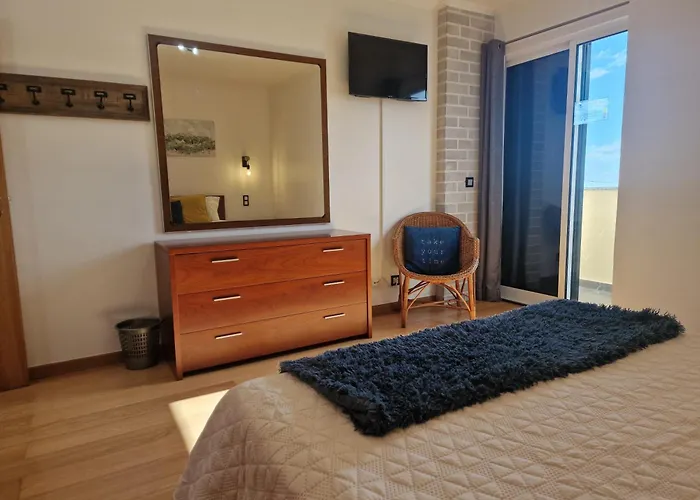 Mcstylo-golden Caniço